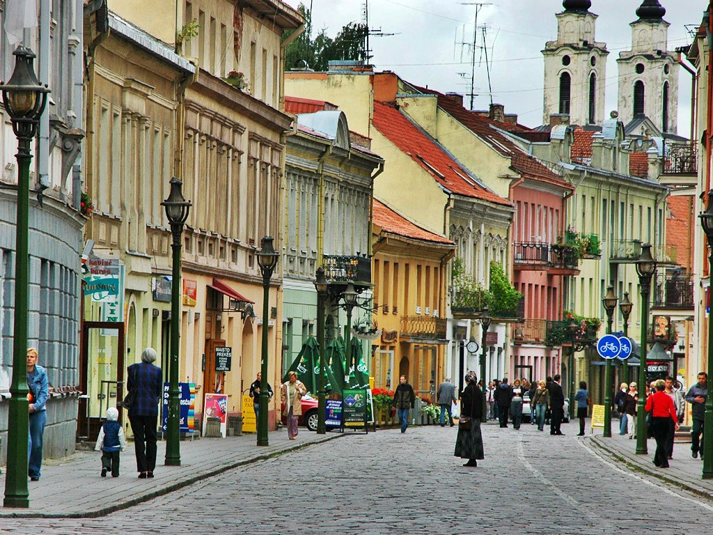 According to a survey published by Rotten Wi-Fi in early December, Lithuania comes in first place as the country providing the best public Wi-Fi hotspots. - Vilnius old town